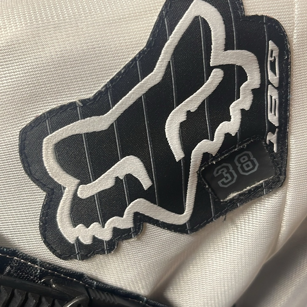 FOX RACING SUIT - Picture 11 of 11